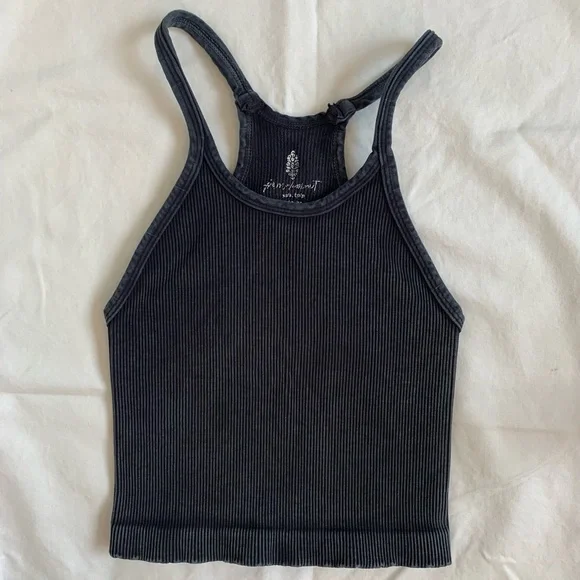 NEW Free People Movement Happiness Runs Long Crop Tank - Picture 5 of 12